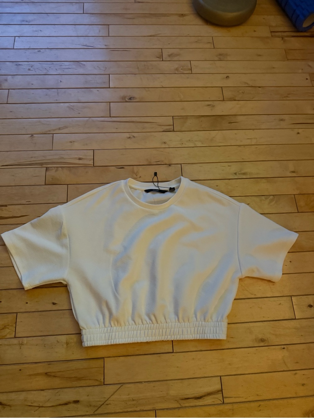 Vero Moda Cream Cropped Short Sleeve Pullover